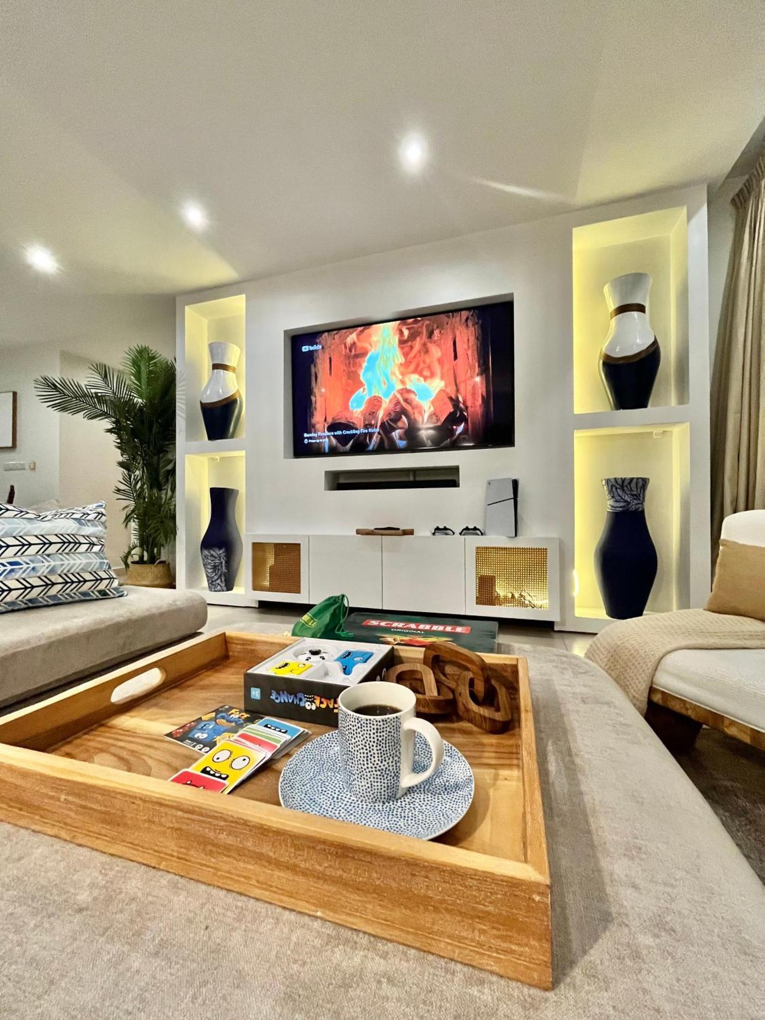 Coastalhome 75Inch Tv 5Min Drive To The City & Beach Dar es Salaam Esterno foto