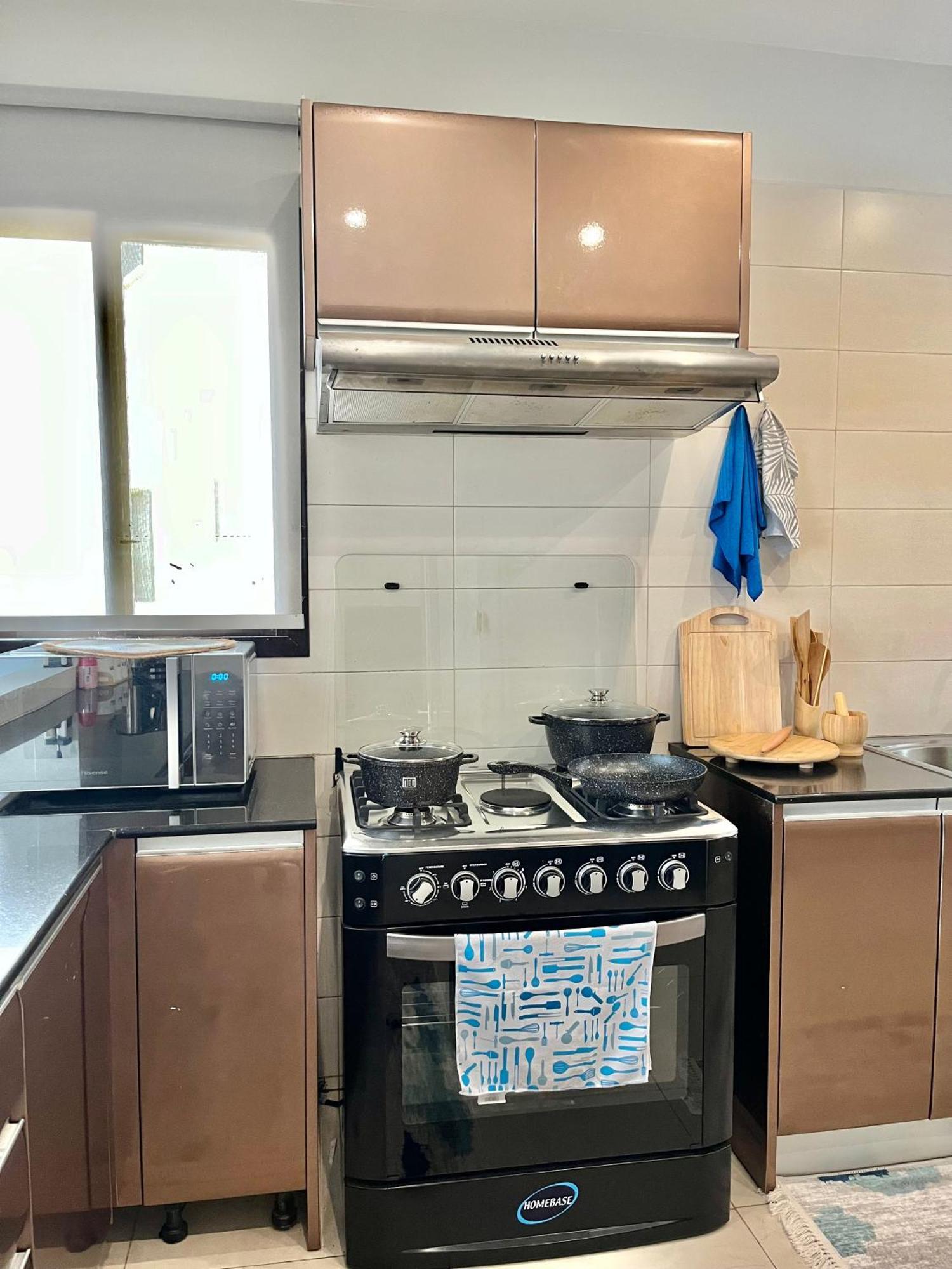 Coastalhome 75Inch Tv 5Min Drive To The City & Beach Dar es Salaam Esterno foto