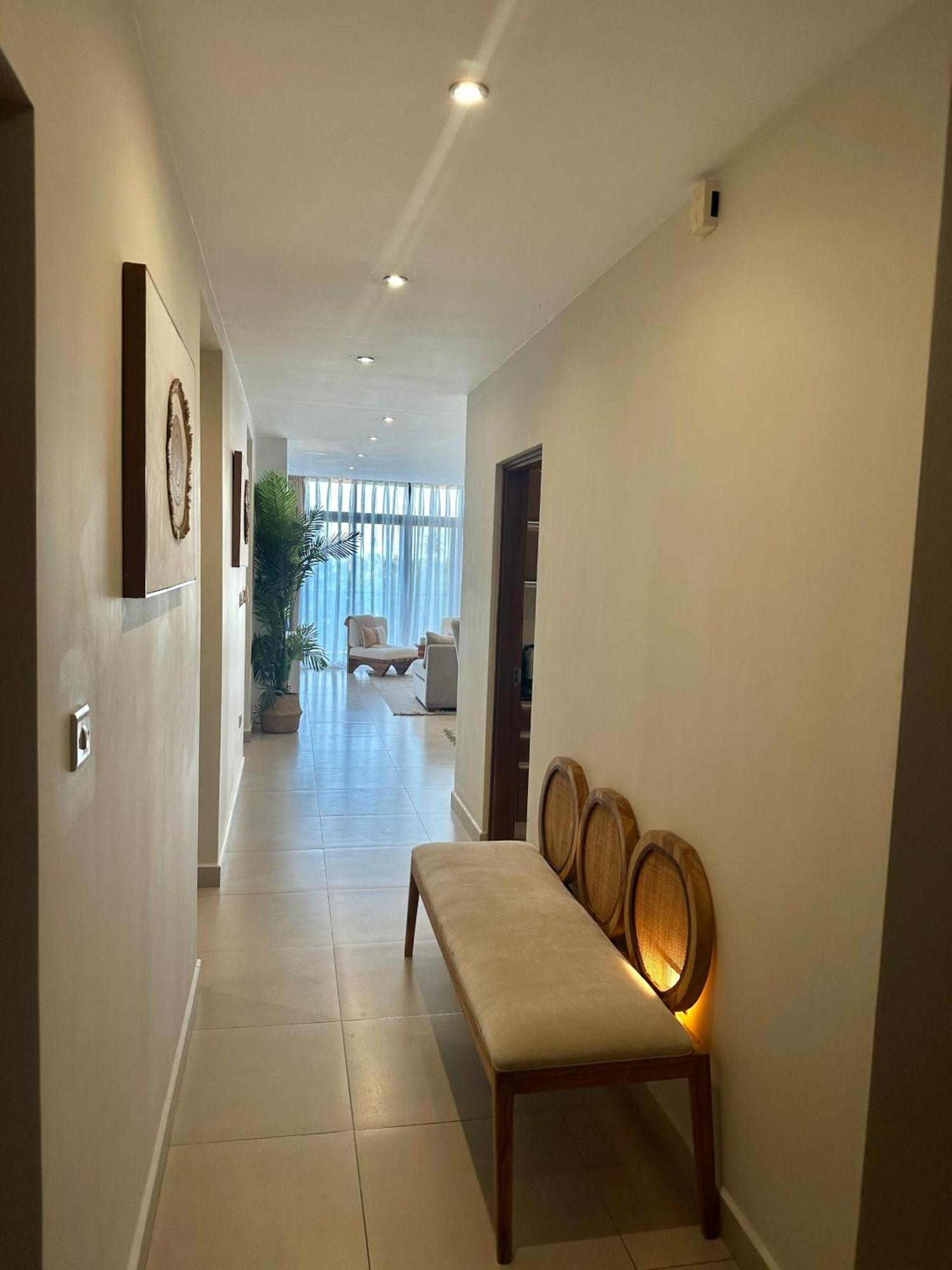 Coastalhome 75Inch Tv 5Min Drive To The City & Beach Dar es Salaam Esterno foto