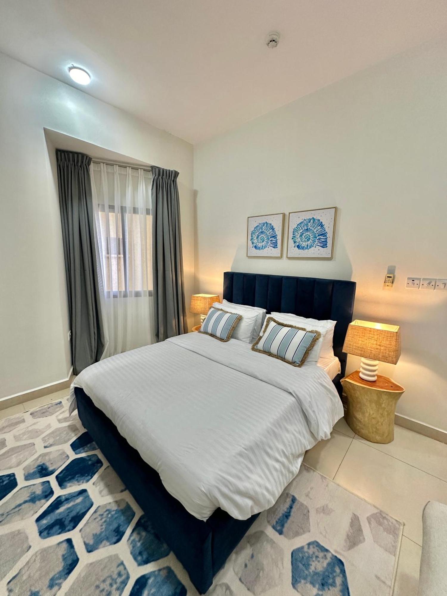 Coastalhome 75Inch Tv 5Min Drive To The City & Beach Dar es Salaam Esterno foto